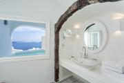 Canaves Oia Suites & Spa